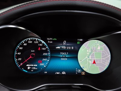 MERCEDES-BENZ GLC - 8