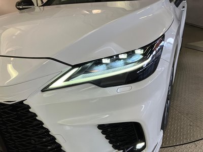 2023 Lexus RX — миниатюра 11