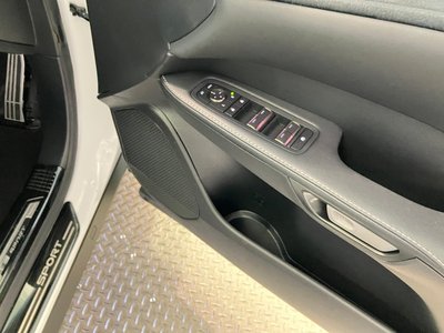2023 Lexus RX — миниатюра 17