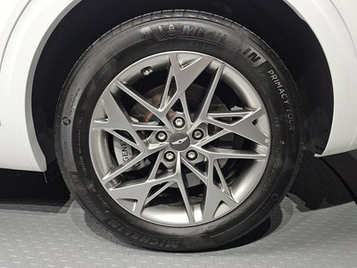 2023 Genesis GV70 photo 8
