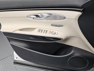 2023 Genesis GV70 — миниатюра 14