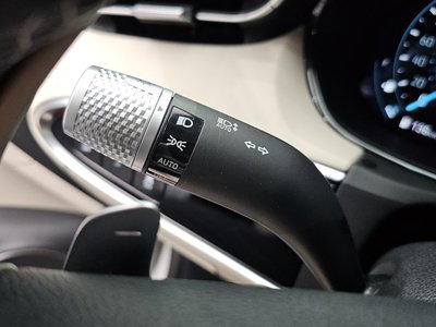 2023 Genesis GV70 — миниатюра 26