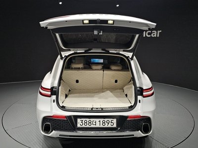 2023 Genesis GV70 — миниатюра 31