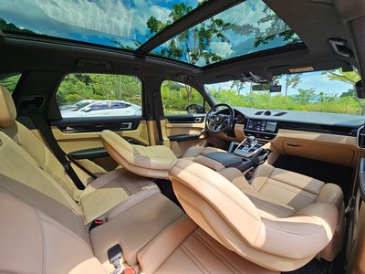 PORSCHE CAYENNE - 10