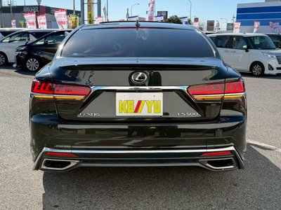 LEXUS LS - 10