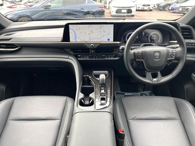 صورة 4 لـ 2023 Toyota CROWN SPORT