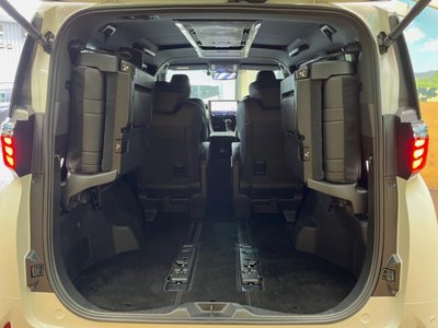 صورة 10 لـ 2023 TOYOTA ALPHARD