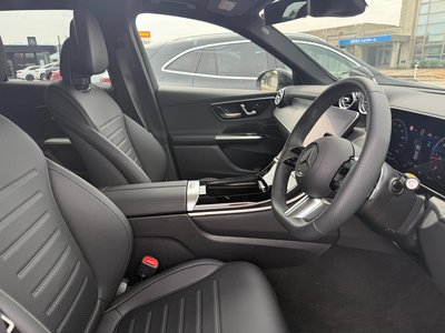 2025 Mercedes-BENZ GLC photo 8