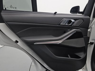 2025 BMW X5 — миниатюра 15