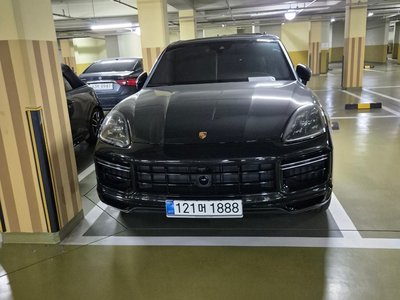 PORSCHE CAYENNE - 1