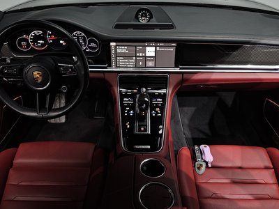 2021 Porsche PANAMERA photo 5