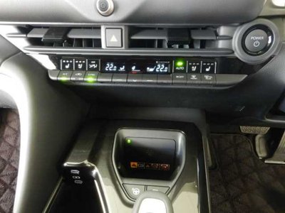 TOYOTA CROWN SPORT - 9