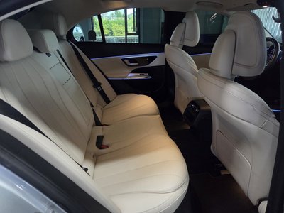صورة مصغرة 18 لـ 2025 Mercedes-BENZ E-CLASS