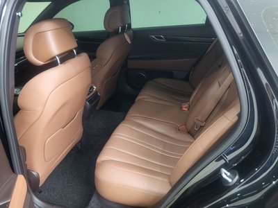 GENESIS G80 (RG3) - 10
