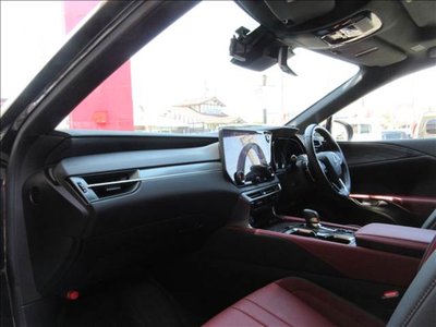 2023 Lexus RX — миниатюра 25