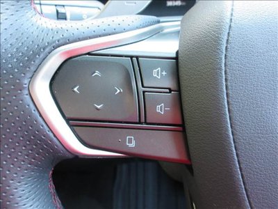 صورة 4 لـ 2023 Lexus RX