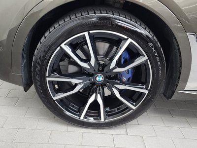 2022 BMW X7 photo 8