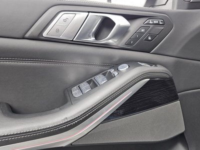 2022 BMW X7 — миниатюра 32