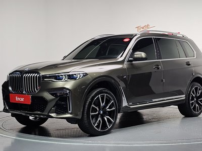 2022 BMW X7 photo 1