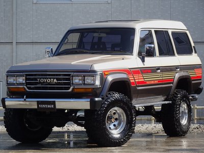 TOYOTA LAND CRUISER 60 - 1