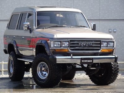 TOYOTA LAND CRUISER 60 - 7
