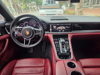 PORSCHE PANAMERA - 9