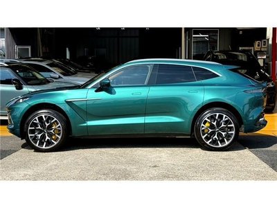 ASTON MARTIN DBX - 7