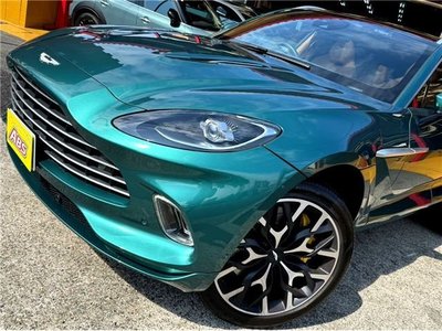 ASTON MARTIN DBX - 2