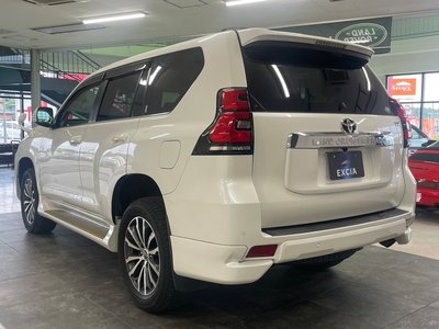 TOYOTA LAND CRUISER - 10