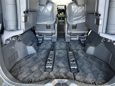 2025 Toyota VELLFIRE 照片 40