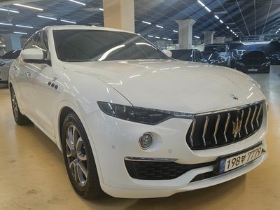 MASERATI LEVANTE - 4