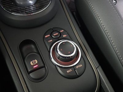 صورة مصغرة 32 لـ 2023 MINI COOPER COUNTRYMAN