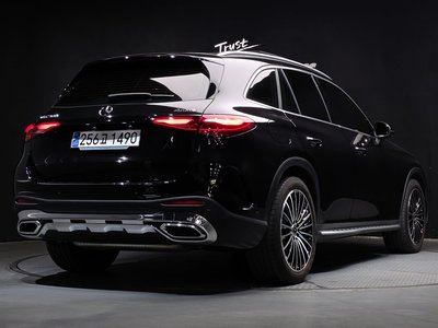 MERCEDES-BENZ GLC - 4