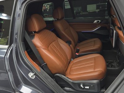 2021 BMW X7 缩略图 11