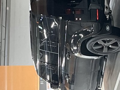 LAND ROVER DEFENDER - 1