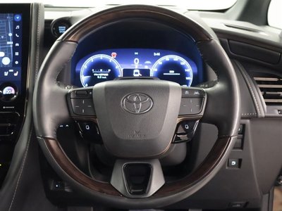 2024 Toyota ALPHARD — фото 6