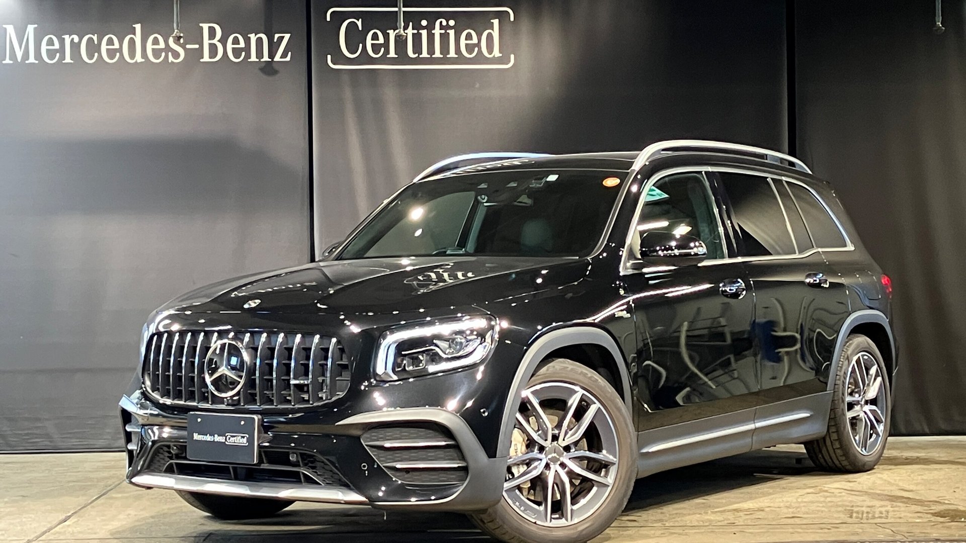 MERCEDES-BENZ GLB AMG - View 1