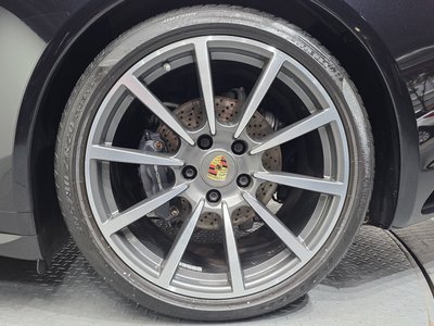 صورة 8 لـ 2016 Porsche 911