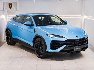 LAMBORGHINI URUS - 5