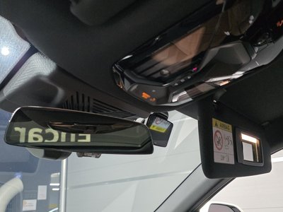 2025 BMW 5 SERIES — миниатюра 30