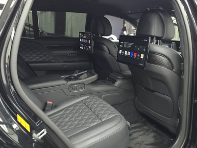 2025 Genesis G90 (RS4) — миниатюра 17