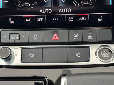 صورة مصغرة 39 لـ 2024 AUDI Q8