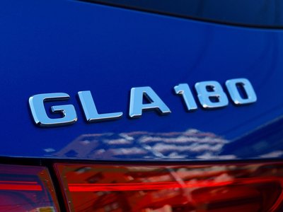 MERCEDES-BENZ GLA - 6