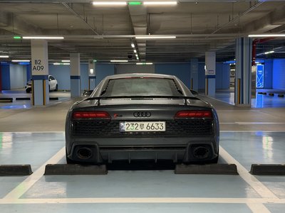 AUDI R8 - 3