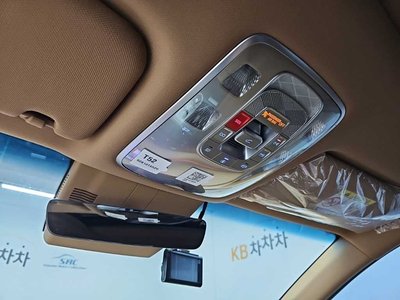 2024 Genesis G80 (RG3) — миниатюра 17