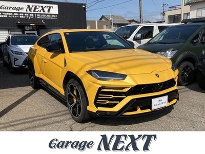 LAMBORGHINI URUS - 1