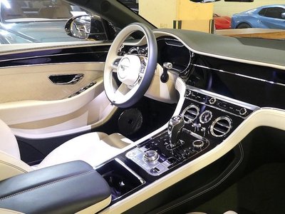 BENTLEY CONTINENTAL - 10