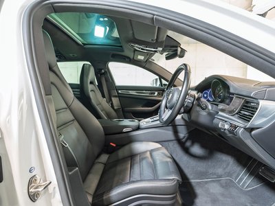PORSCHE PANAMERA - 3