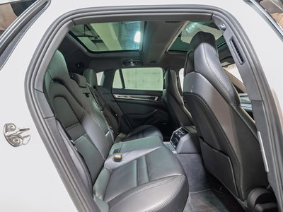 صورة مصغرة 25 لـ 2019 Porsche PANAMERA