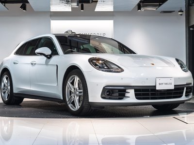 PORSCHE PANAMERA - 1